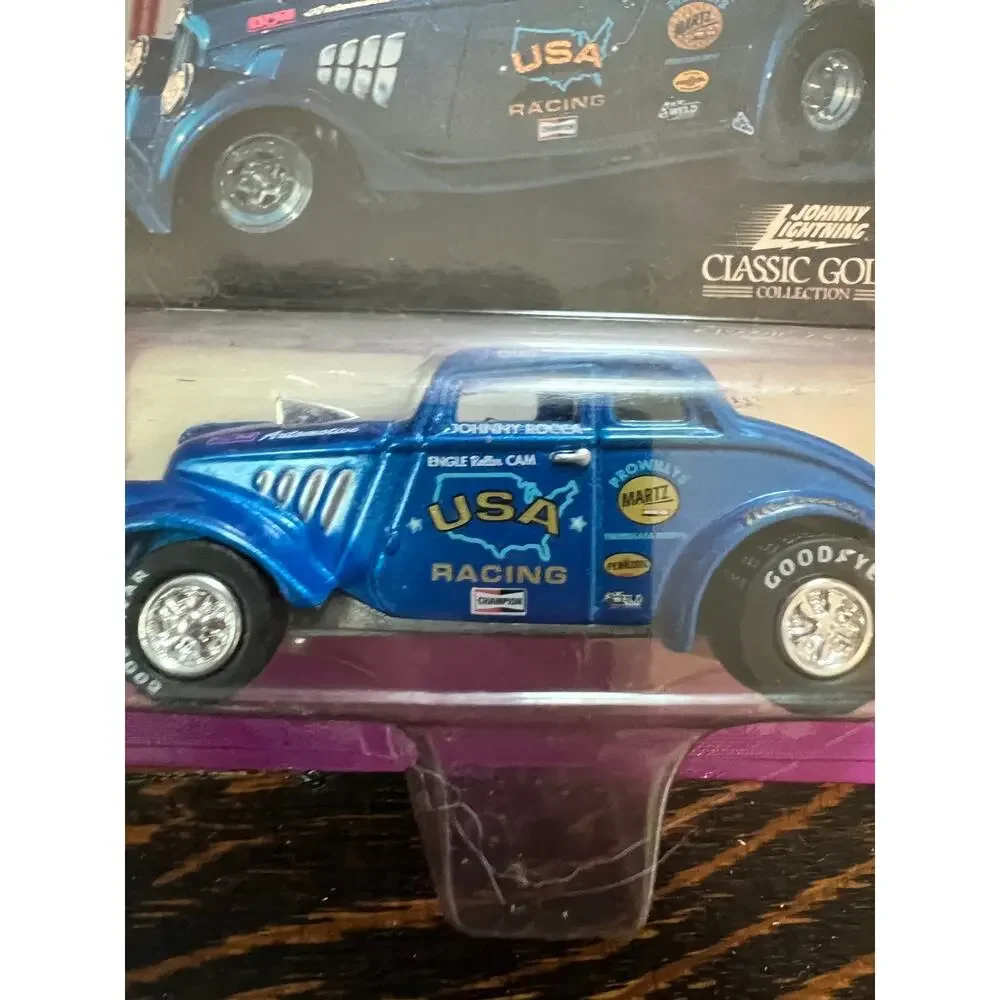 Johnny Lightning Classic Gold Collection 1933 Willy's Gasser Limited Ed 1/15000